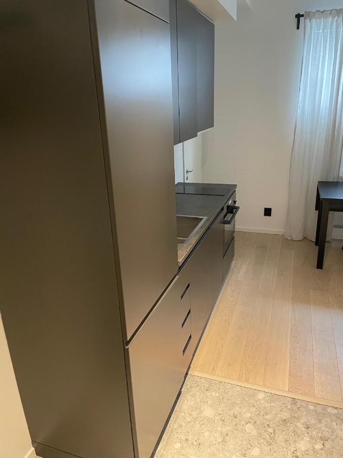 2- Bed Apartment In Соллентуна Экстерьер фото