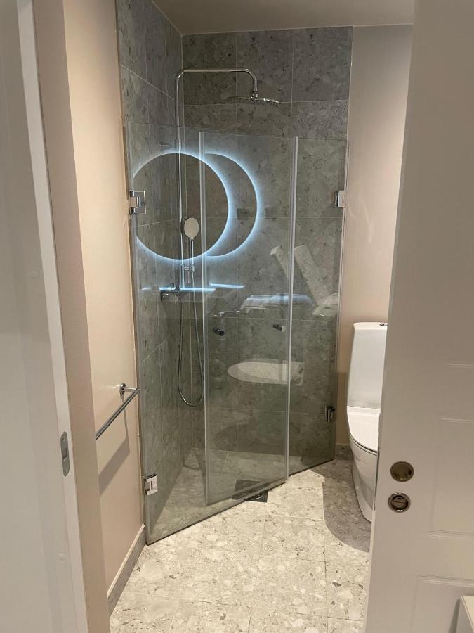 2- Bed Apartment In Соллентуна Экстерьер фото